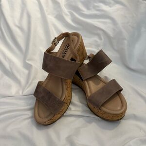 Like New Cordani Made in Italy Leather Cork Wedge Platform Sandals